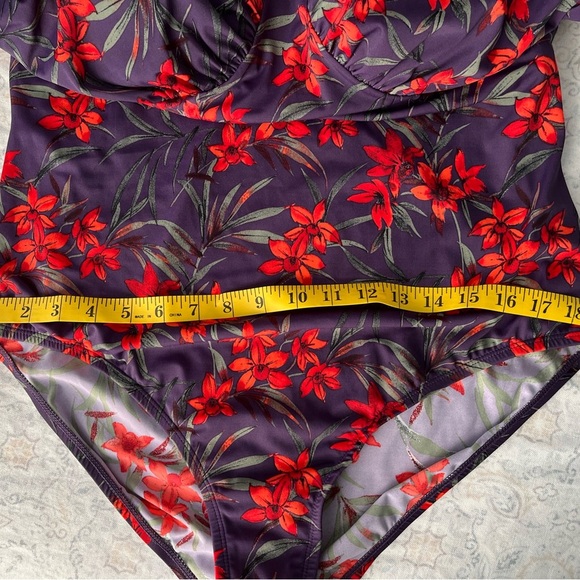 Red and Purple One-Piece Swimwear with Flutter Sleeves‎ - Picture 6 of 13